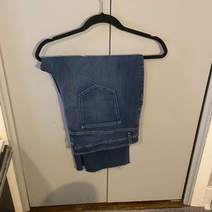 22W Capri denim. Excellent condition!